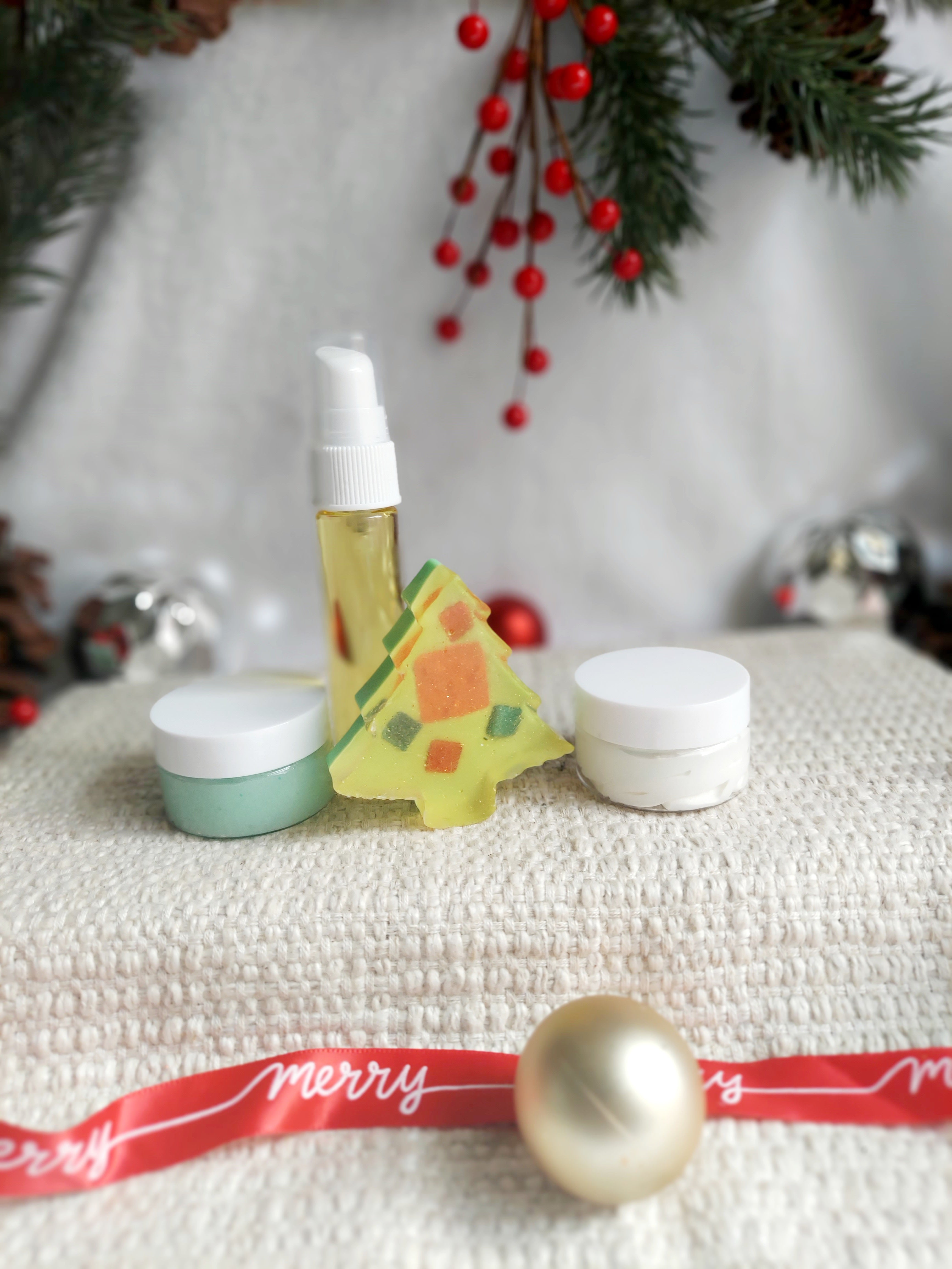 Mini Winter Box-Kevin!!, Mean One, Naughty, J. McClane